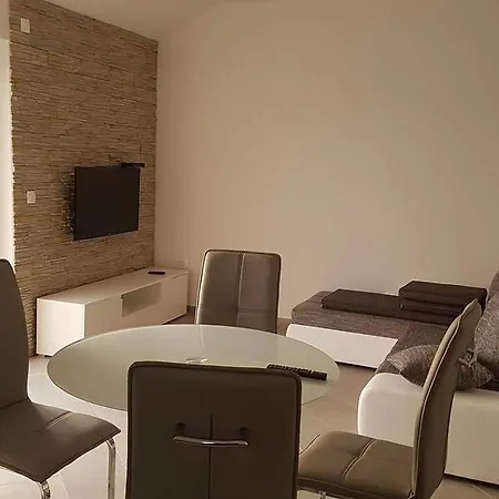 Roko Kolinda ביבינייה