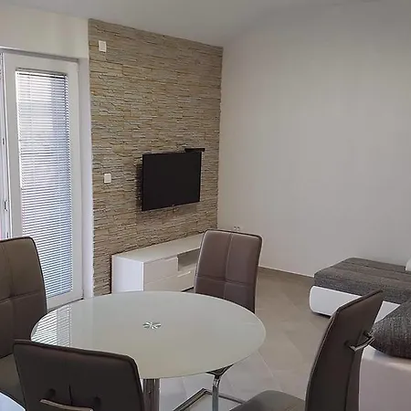 Roko Kolinda דירה ביבינייה