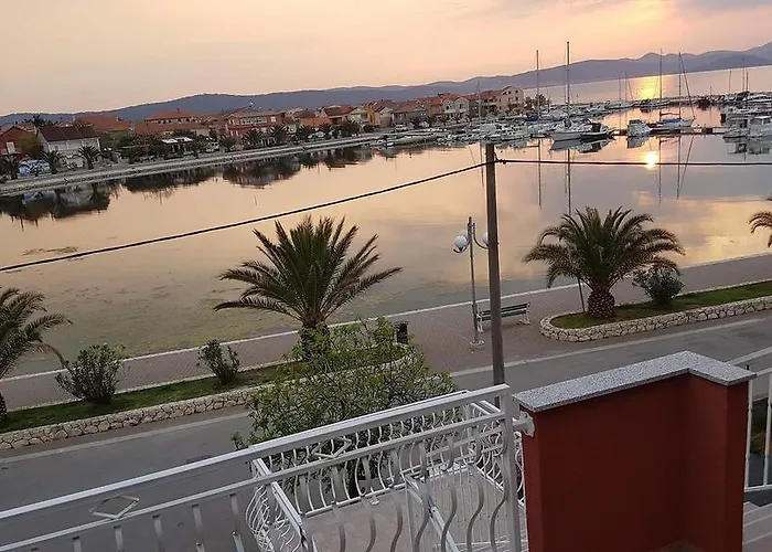 Roko Kolinda アパート