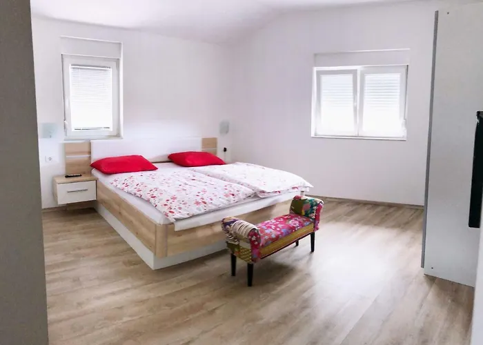 Roko Kolinda ビビニェ