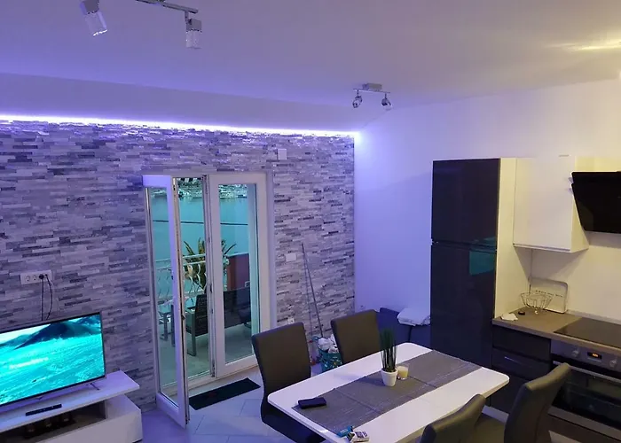 Roko Kolinda ビビニェ