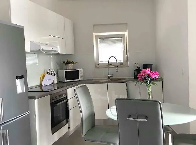 Roko Kolinda アパート *