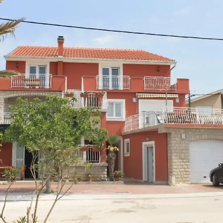 Apartment Apartments Roko Kolinda Bibinje