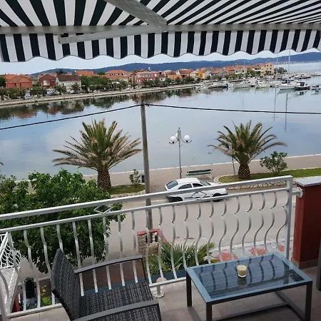 Apartments Roko Kolinda Апартаменты