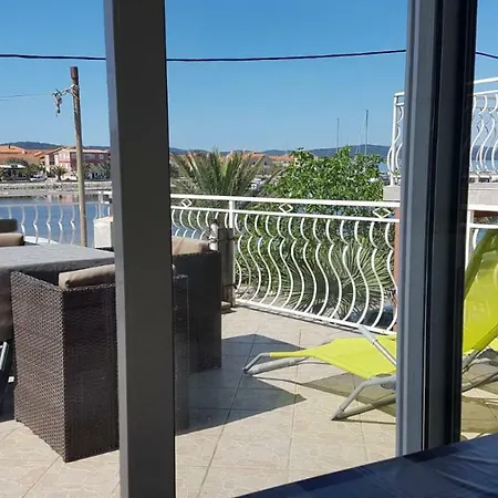 Apartments Roko Kolinda Апартаменты