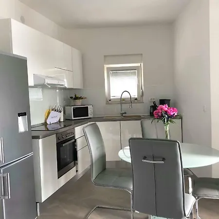 Apartments Roko Kolinda Апартаменты *